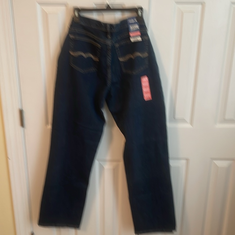 Wrangler NWT 10x34 straight leg jeans - Picture 9 of 9